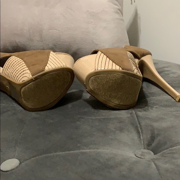 Beautiful platform heels! 🔥🔥💥 - Picture 5 of 14